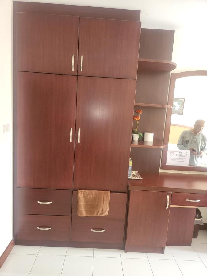 Ekaluk Place Inn Pattaja Kültér fotó